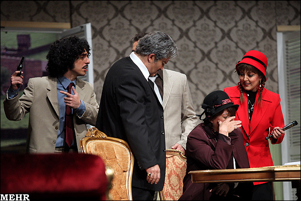تصاویر:باز هم بدحجابی در تئاتر