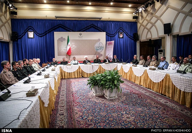 تنها غایب افطاری روحانی با فرماندهان ارشد نظامی(+عکس)