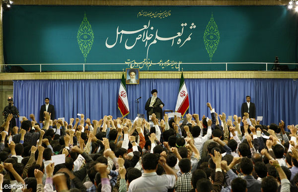 نگاه ضد امریکایی و ضدغربی در ایران، یک نگاه متکی بر محاسبه صحیح است