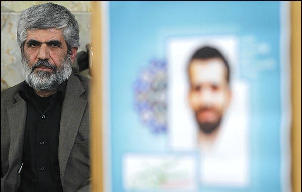 آیا پدر شهید احمدی روشن کاندیدای انتخابات می شود؟