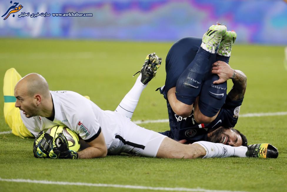 تصویر دیدنی از یک تصادف ورزشی در فوتبال