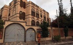 شلیک موشک به اطراف سفارت ایران در یمن / احضار کاردار عربستان در تهران