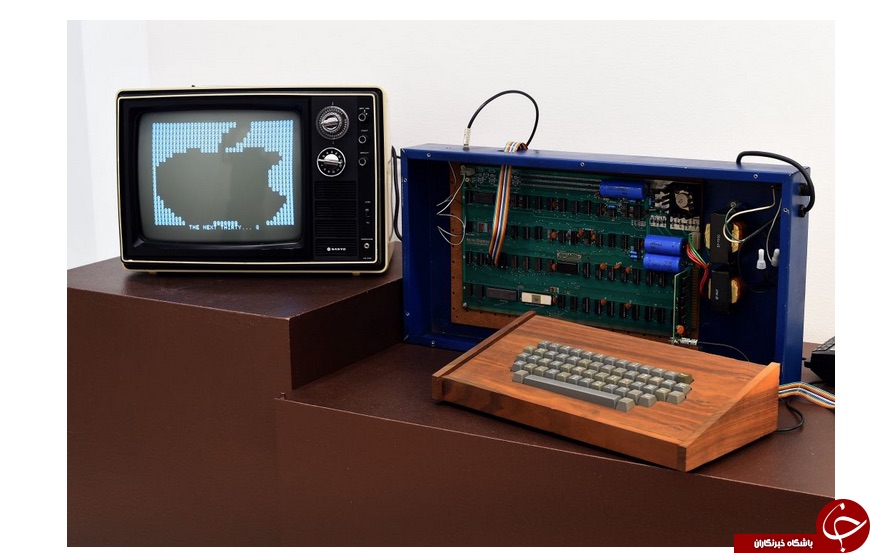 اولین کامپیوتر ساخت استیو جابز/عكس