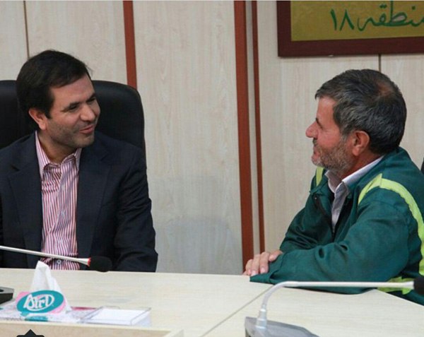 پارتی بازی شهردار منطقه 18 (+عکس) پارتی بازی شهردار منطقه 18 (+عکس)