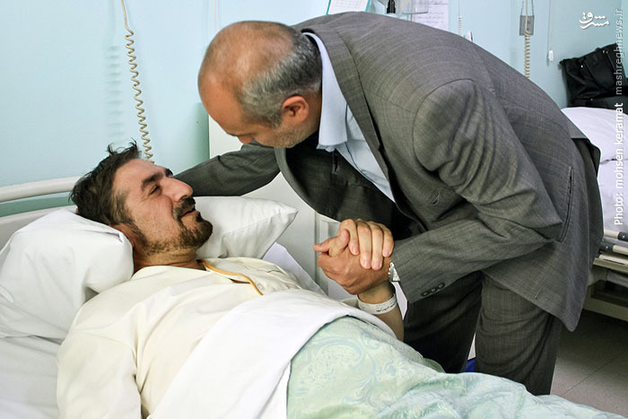 مجری معروف صدا و سیما در بیمارستان (عکس)