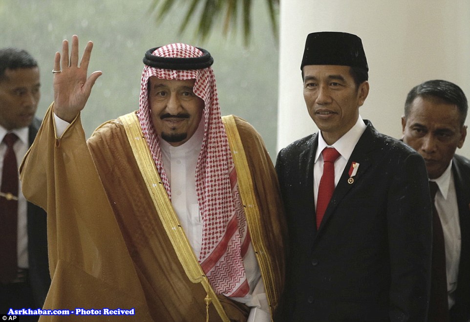 سازماندهی 60000 هزار دانش آموز اندونزی برای استقبال از پادشاه سعودی (+عکس)