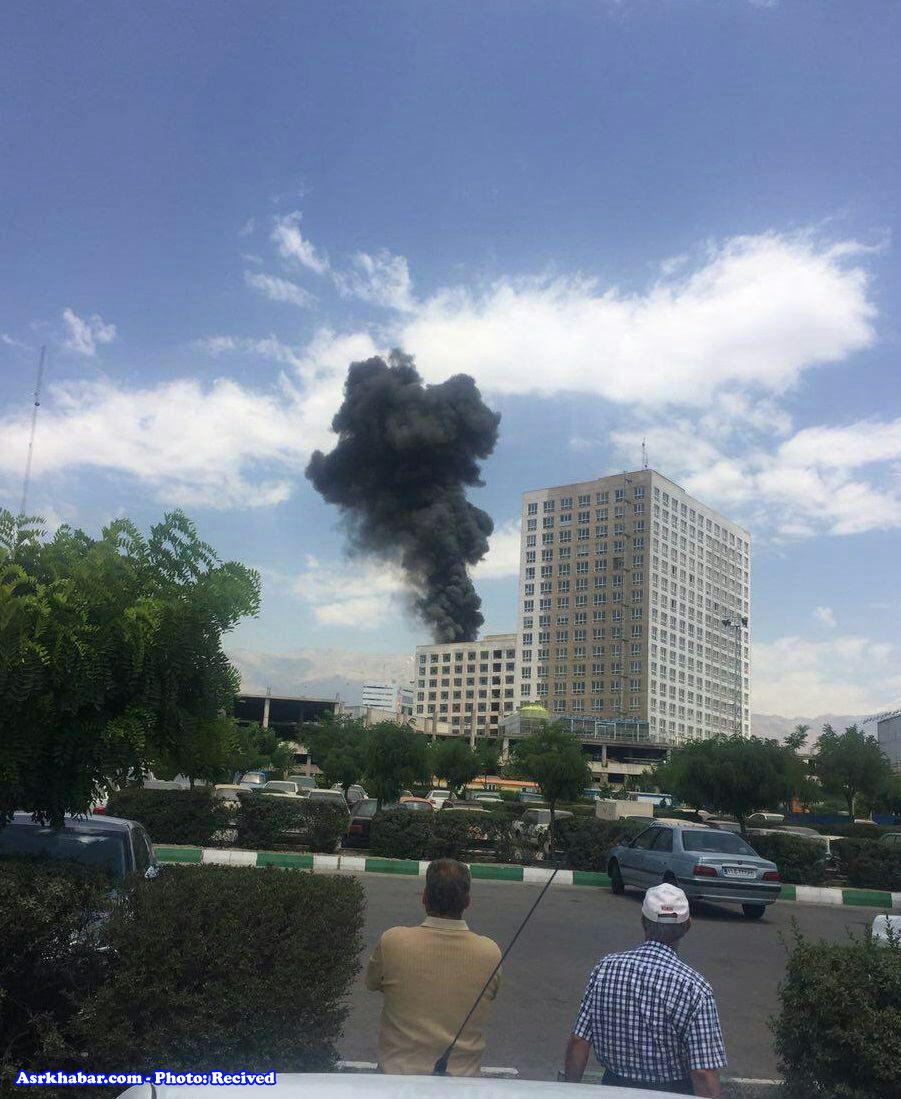 آتش سوزي در ساختمان بنياد مستضعفان (عكس)