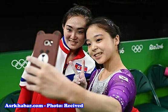 سلفی جنجالی دو دختر در المپیک +عکس
