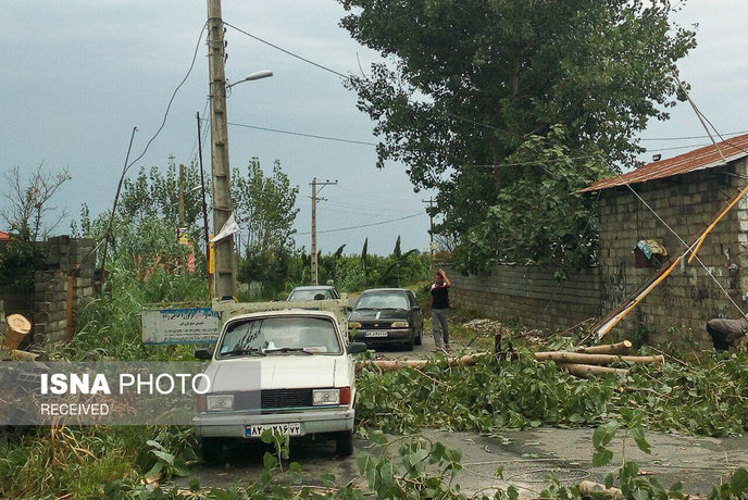 خسارت&zwnj;های توفان ۱۳۰ کیلومتری در مازندران