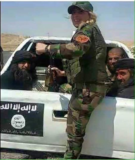 یک زن کرد، 3 داعشی را اسیر کرد!(عکس)