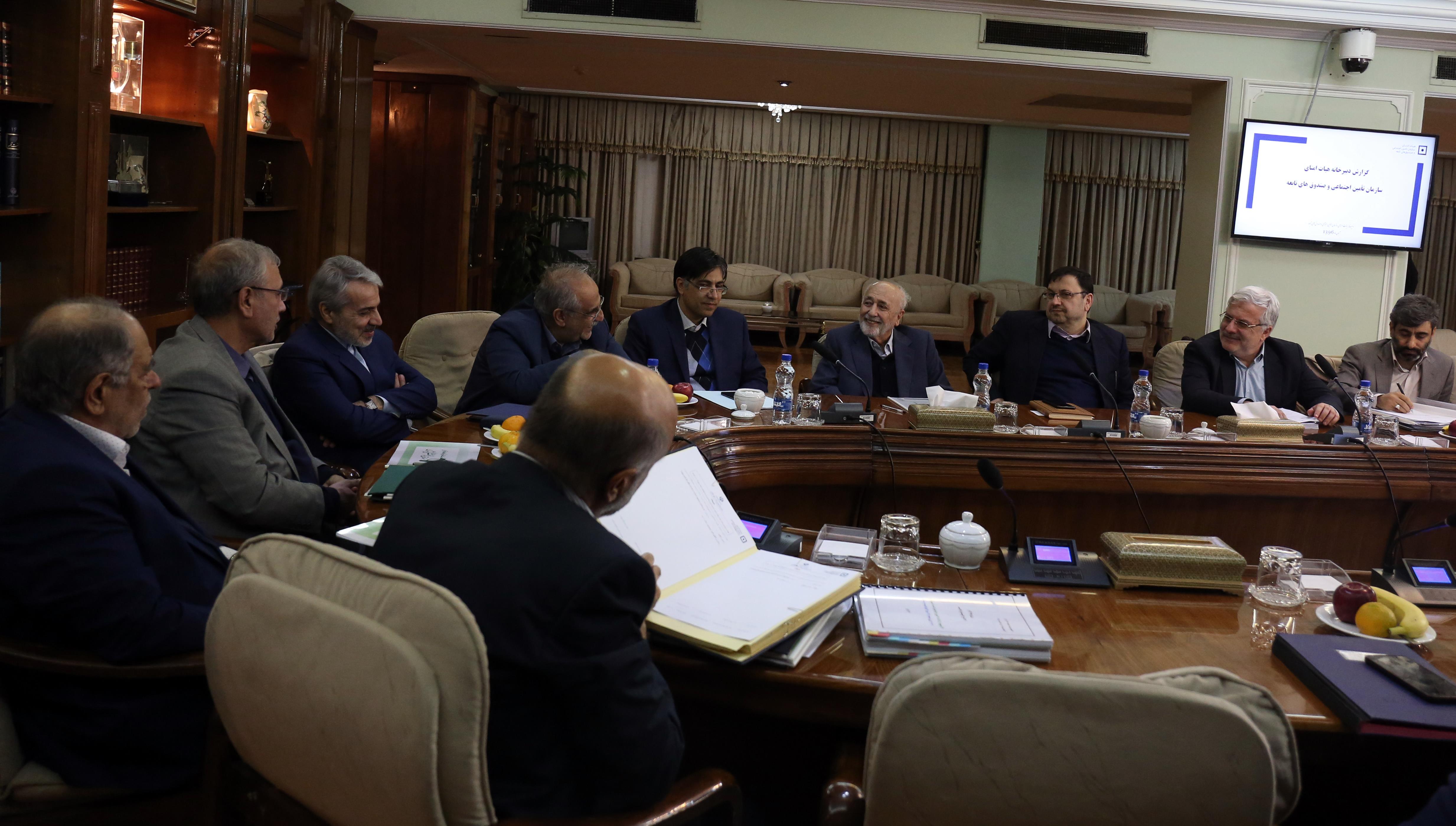 تصميمات جلسه اخير هيات امناي تامين اجتماعي و صندوق هاي وابسته چيست؟