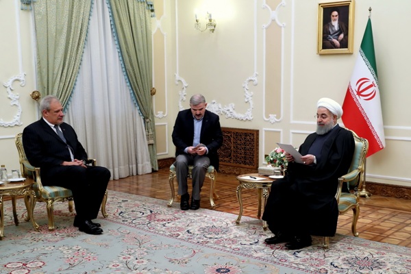 روحانی: ظرفیت های اقتصادی ایران و کوبا به نفع دو ملت فعال شود/ ایران با تحریم به عنوان ابزار ناصحیح و کهنه مخالف است