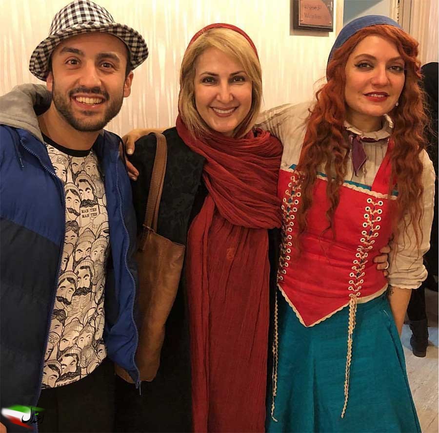 تیپ مهناز افشار و خانم بازیگر در یک تئاتر! (+عکس)