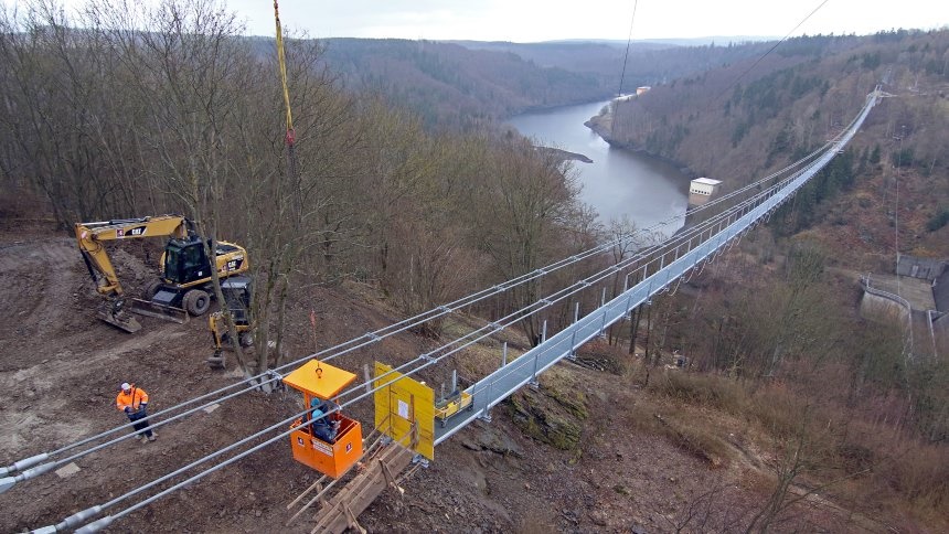 افتتاح طولانی‌ترین پل معلق جهان در آلمان (+عکس)