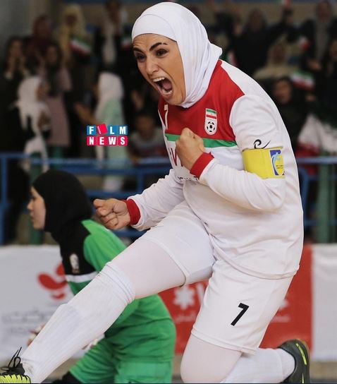 بازیگر زن ایرانی در نقش یك فوتبالیست (عکس)
