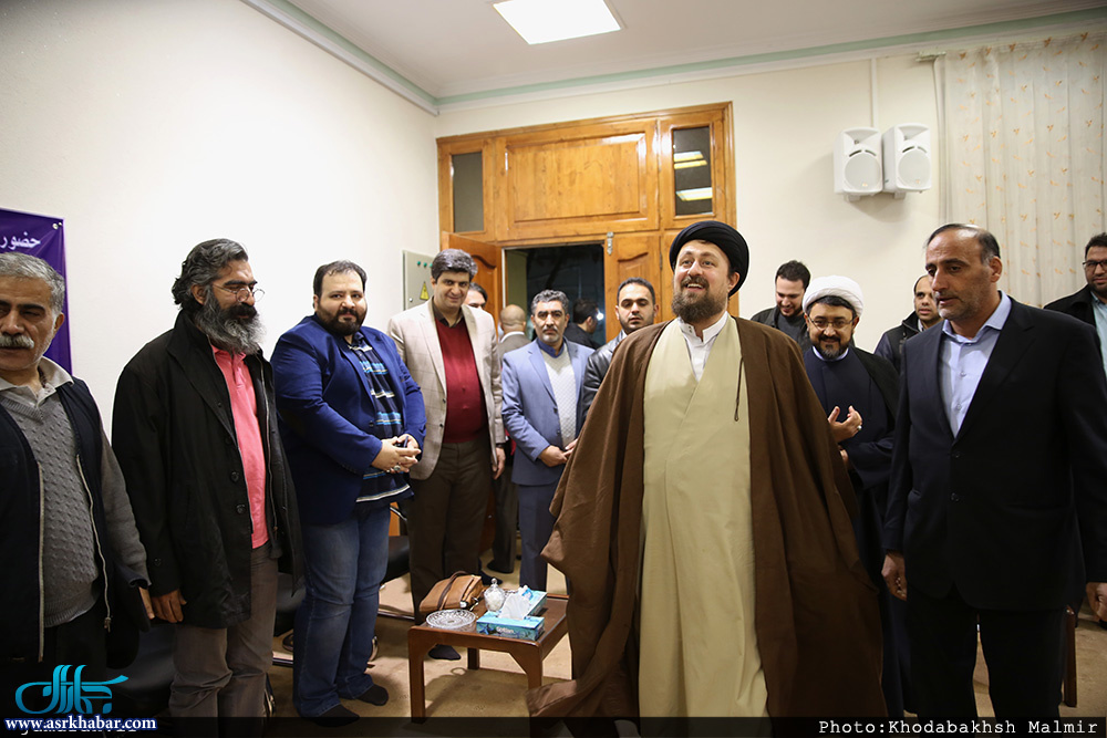 دیدار جمعی از شاعران با آيت الله سید حسن خمینی