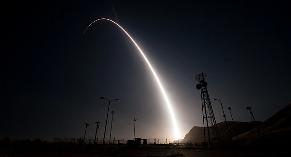 آزمایش موشک بالستیک قاره پیمای Minuteman III در امریکا (+عکس)