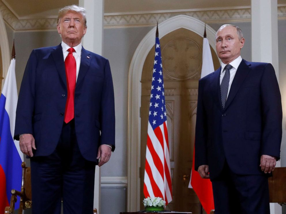 عقب نشینی ترامپ: پوتین را مسئول هرگونه دخالت در انتخابات آمریکا می دانم / کاخ سفید: سوءتفاهم شده بود؛ رئیس جمهور همچنان روسیه را یک تهدید می داند