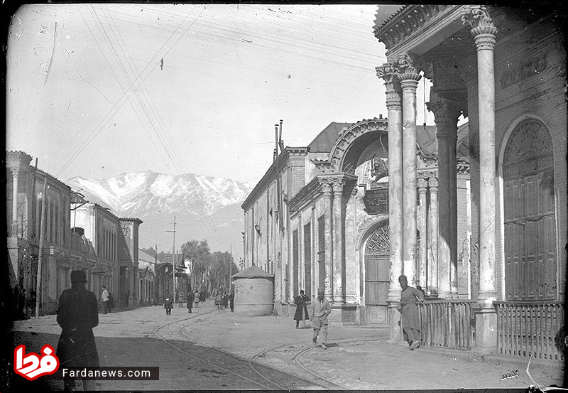 خیابان لاله زار تهران در دوره قاجار (عکس)