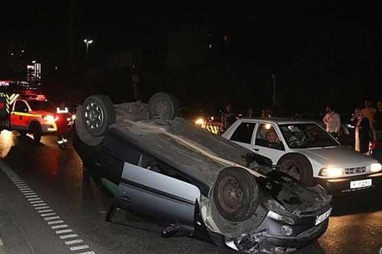 تصادف دو پژو در بزرگراه کردستان تهران (عكس)
