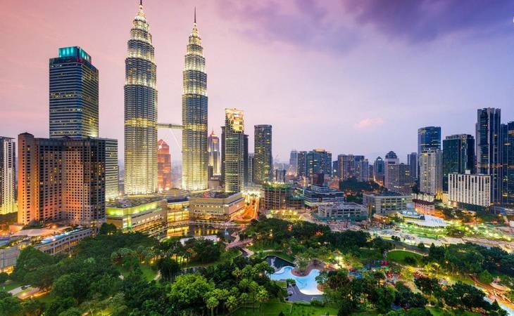 نمایی زیبا از برج‌های دوقلو در مالزی (+عکس)