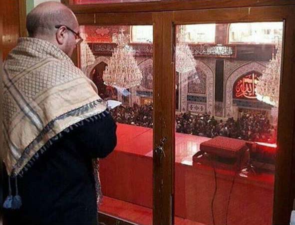 زیارت قالیباف از جایگاه وی آی پی!(+عکس) زیارت قالیباف از جایگاه وی آی پی!(+عکس)