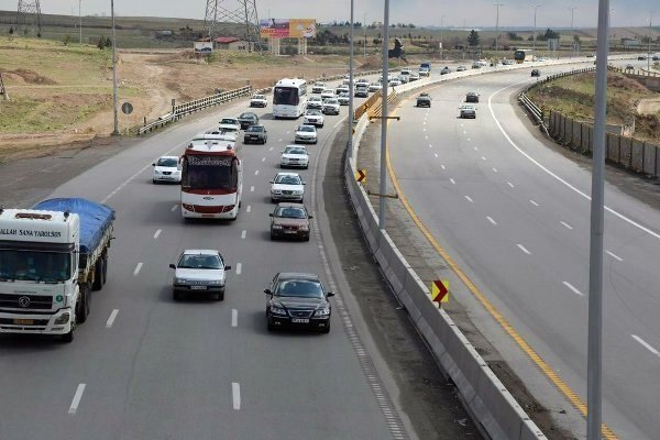 ترافیک نیمه سنگین در محور شهریار-تهران/ مه گرفتگی در استان‌های خراسان رضوی و جنوبی