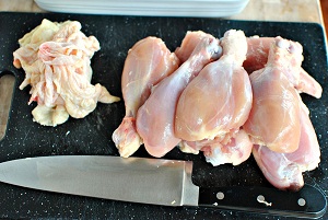 خوردن پوست مرغ چه بلایی سرمان می آورد؟