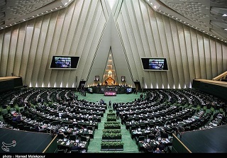 نامه تحلیلی ده‌هزار استاد دانشگاه درباره ویژگی‌های مجلس یازدهم/ به مجلسی انقلابی و خلاق نیاز داریم