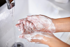 چه زمانی باید دستان خود را بشوییم؟