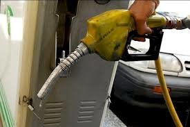 سهمیه‌بندی بنزین؛ تصمیم شورای اقتصادی سران سه قوه