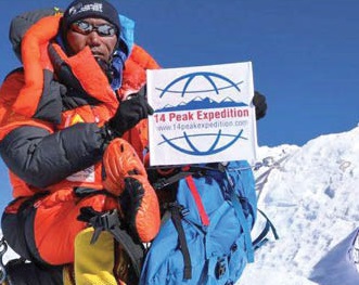 رکورد فتح قله اورست شکسته شد (+عکس)