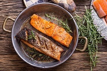 با این غذاها امگا 3 مورد نیاز خود را تامین کنید