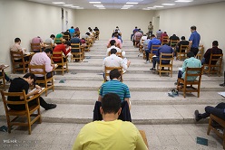 داوطلبان به رشته های بی کنکور رأی ندادند/ صف پشت کنکور طویل شد