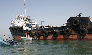 کشف 700 هزار لیتر سوخت قاچاق توسط نیروی دریایی سپاه در خلیج فارس