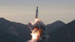 کره‌شمالی موشک‌های جدید شلیک کرد