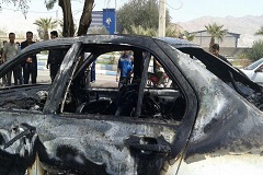 آبادان؛ خودرو یکی از مدیران شهرداری به آتش کشیده‌شد