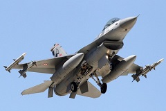 آغاز حمله هوایی ترکیه به مواضع کُردها در سوریه/ظریف انتقاد کرد