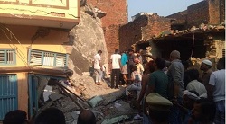 ریزش دیوار در هند/ 10 کشته