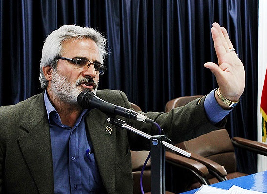 فعال كارگري: بدهکار ،خود را طلبکار می داند فعال كارگري: بدهکار ،خود را طلبکار می داند
