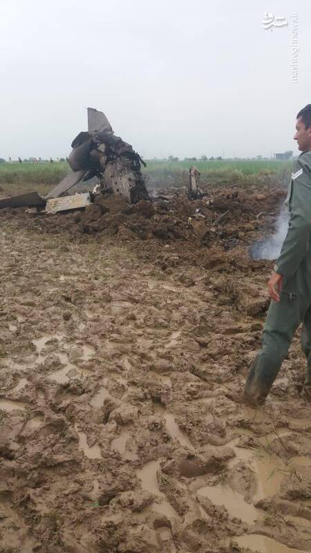 سقوط جنگنده نیروی هوایی هند (+عکس)