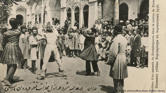 مجازات یک مجرم در تهران قدیم در سال 1910 میلادی(+غکس)