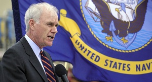 وزیر نیروی دریایی آمریکا تهدید به استعفا کرد