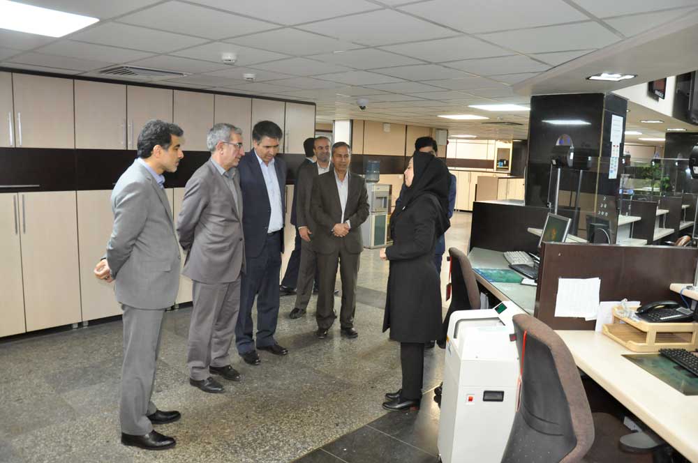 شعب آسیب‌دیده بانک صادرات ایران برای خدمت‌رسانی مجدد به مردم آماده شدند