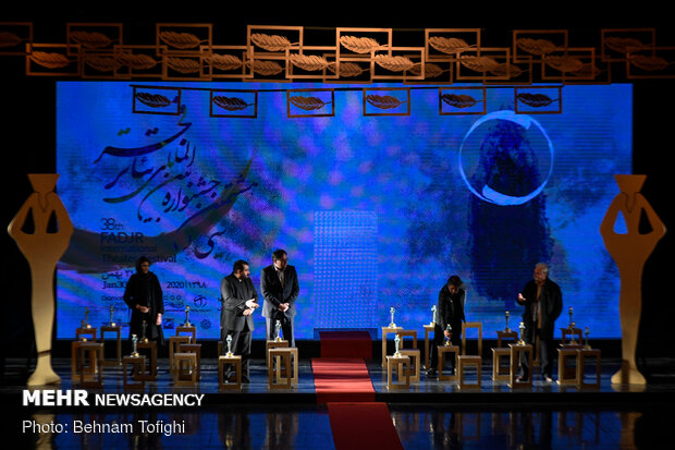 جشنواره «تئاتر فجر 39» قطعا برگزار میشود/ برگزاری متناسب با شرایط