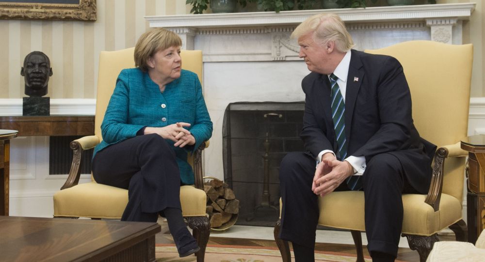 کاهش نیروی نظامی آمریکا در آلمان در پی تنش بین ترامپ و مرکل