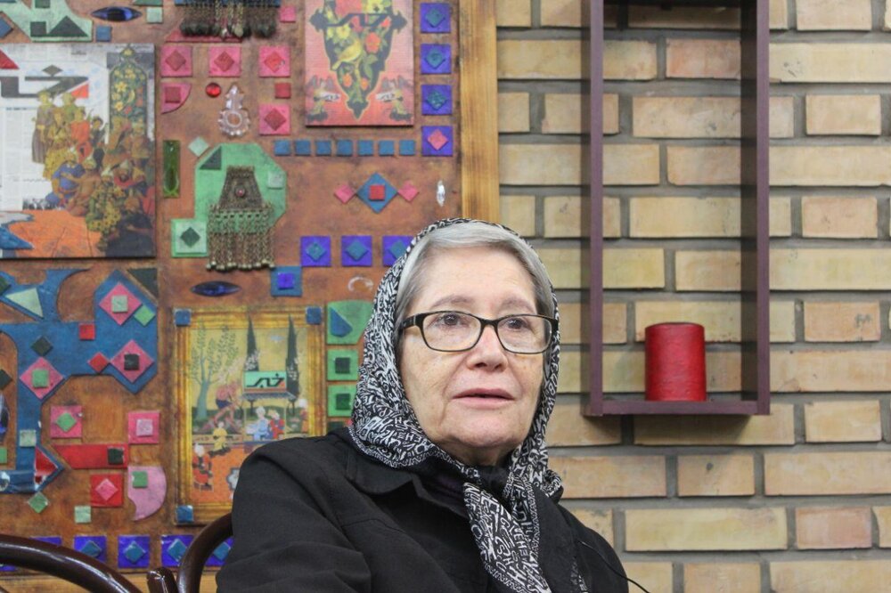 مینو محرز: مریضی برای اینکه کرونا نگیرد وایتکس رقیق شده با لیمو خورده و عنبرنسارا دود کرده بود مینو محرز: مریضی برای اینکه کرونا نگیرد وایتکس رقیق شده با لیمو خورده و عنبرنسارا دود کرده بود