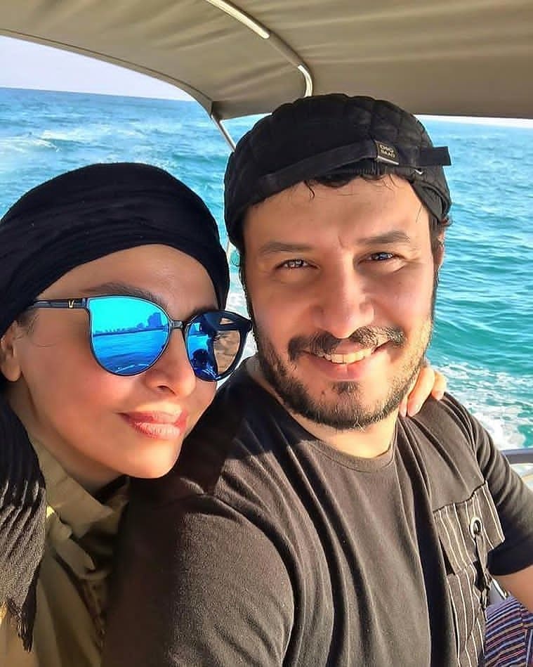 جواد عزتی و همسرش در سفر دریایی! (+عکس)