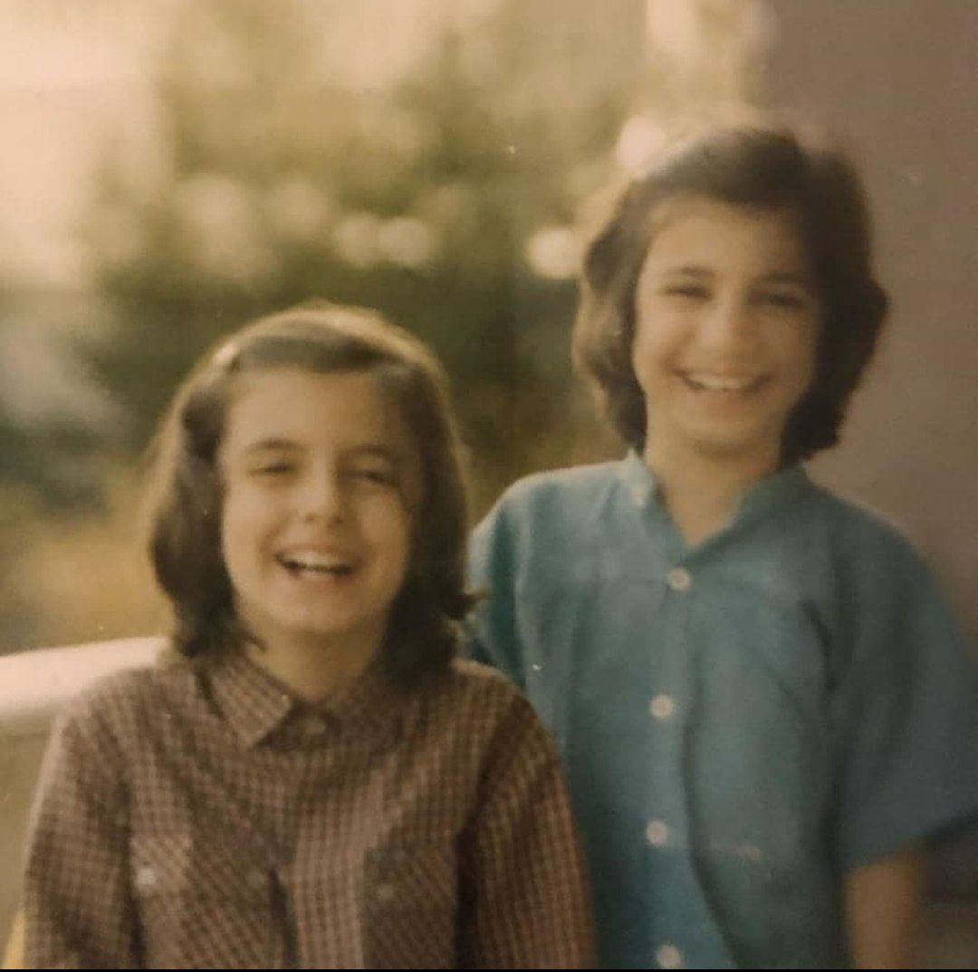 عکس دیده نشده از بچگی لیلا حاتمی و لیلی رشیدی