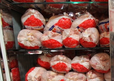 تنظیم بازار: قیمت مرغ تا ۱۰ روز آینده تعدیل می‌شود